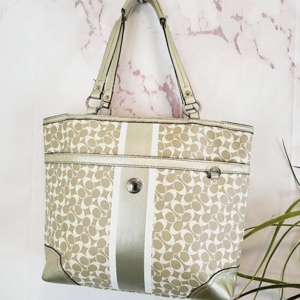 Coach Cream And Gold Shoulder Bag